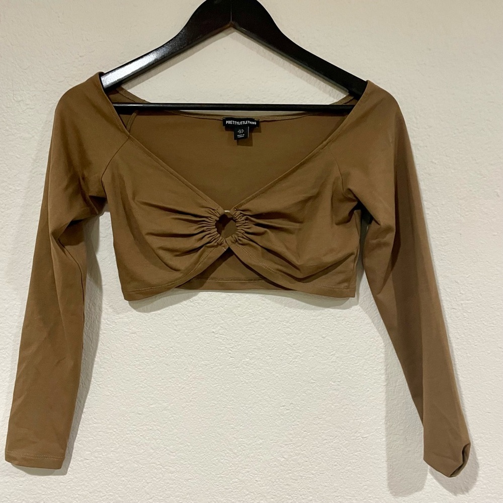 PrettyLittleThing PLT Brown Long Sleeve Crop Top Women’s Size 8